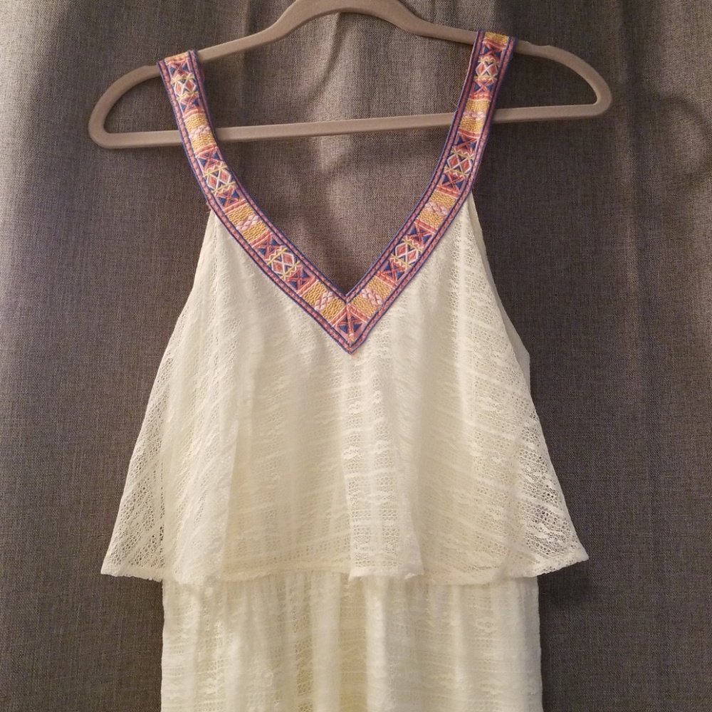 Flying tomato lace dress